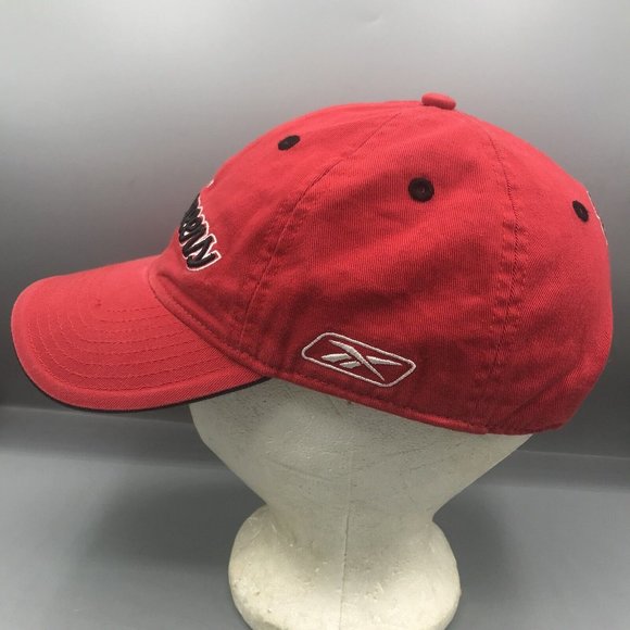 Tampa Bay Buccaneers Hat Baseball Cap Adjustable Strap Back Red Adult Reebok NFL - Picture 3 of 9